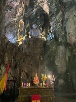 Huyen Khoing Cave